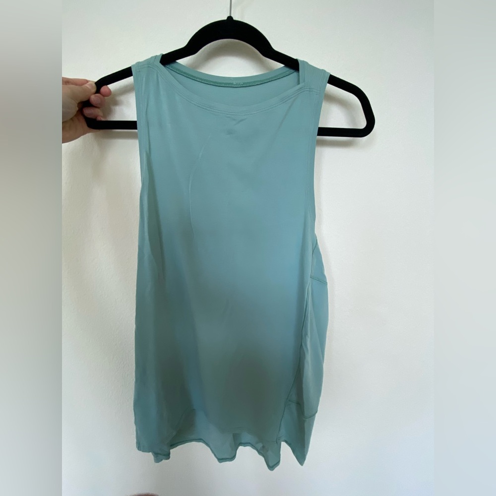 Lululemon Tank Back in Action Top, size 8